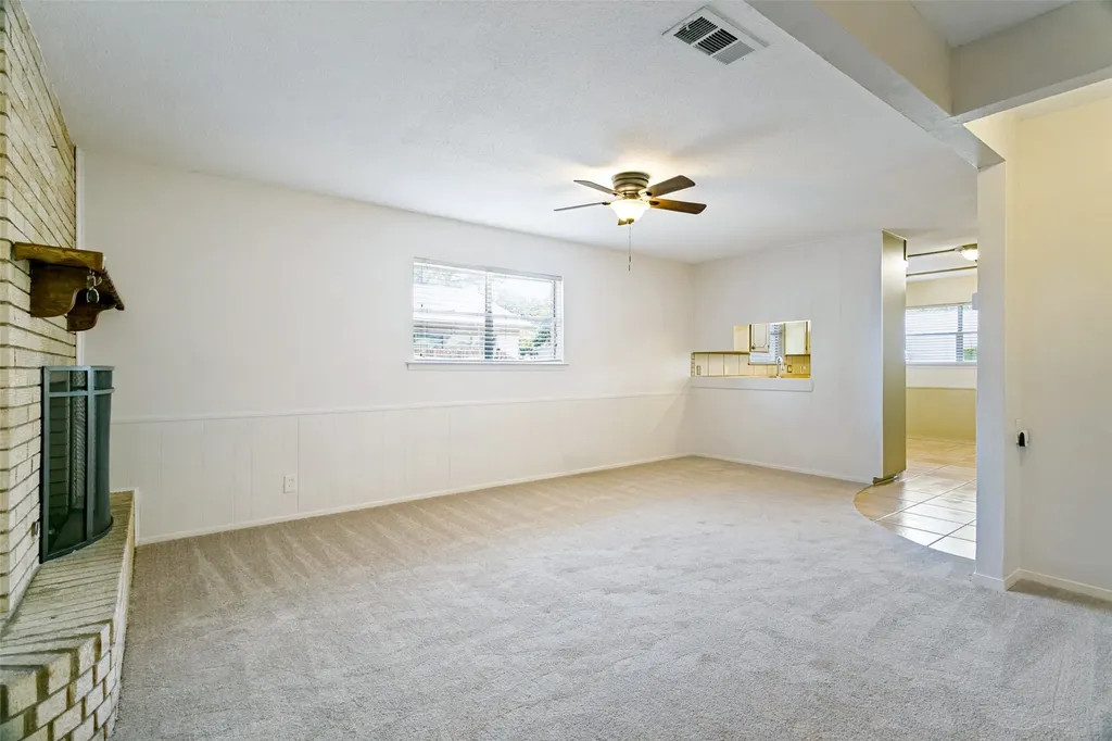 412 Franklin Drive Euless TX 76040
