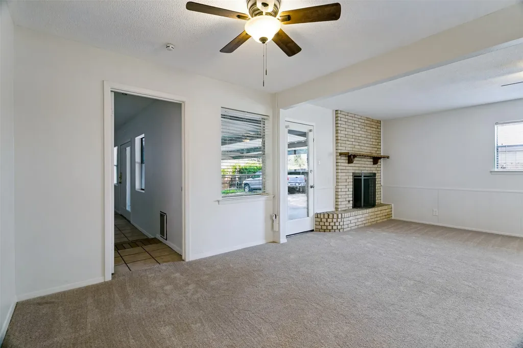 412 Franklin Drive Euless TX 76040