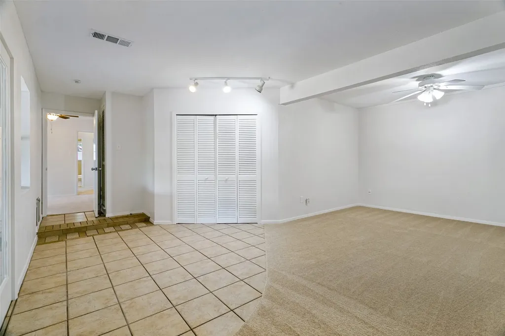 412 Franklin Drive Euless TX 76040