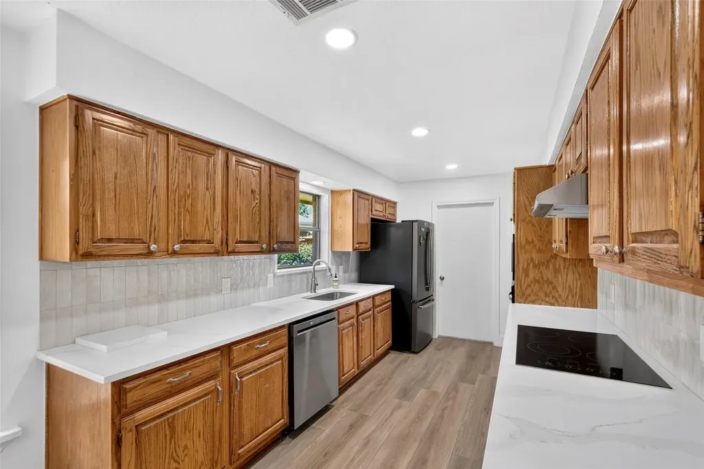 1924 Vera Cruz Drive Carrollton TX 75010