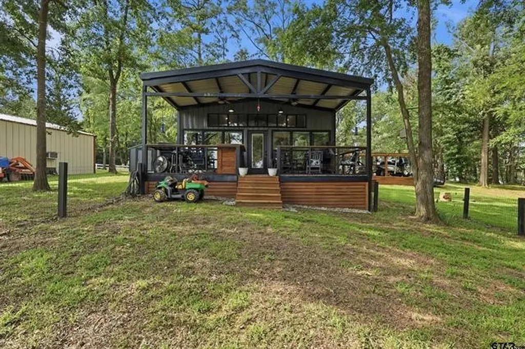 20 Red Oak Scroggins TX 75480