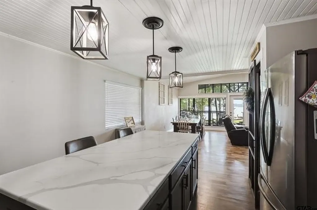 20 Red Oak Scroggins TX 75480