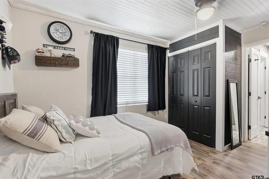 20 Red Oak Scroggins TX 75480