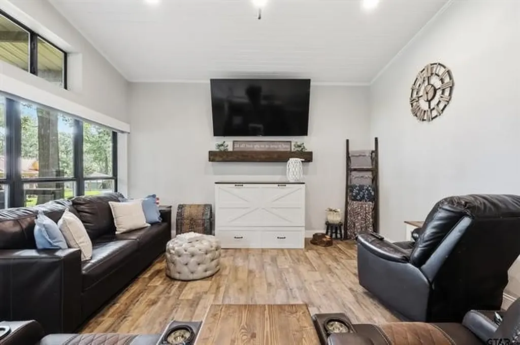 20 Red Oak Scroggins TX 75480