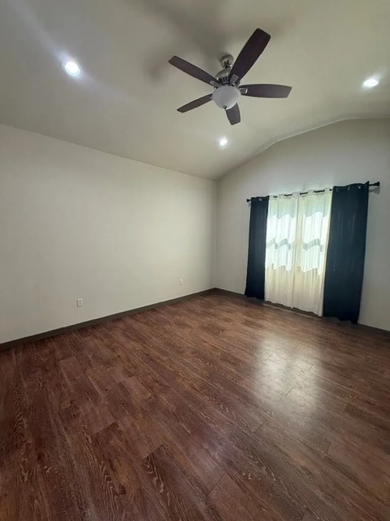 225 Scurry Avenue Tuscola TX 79562