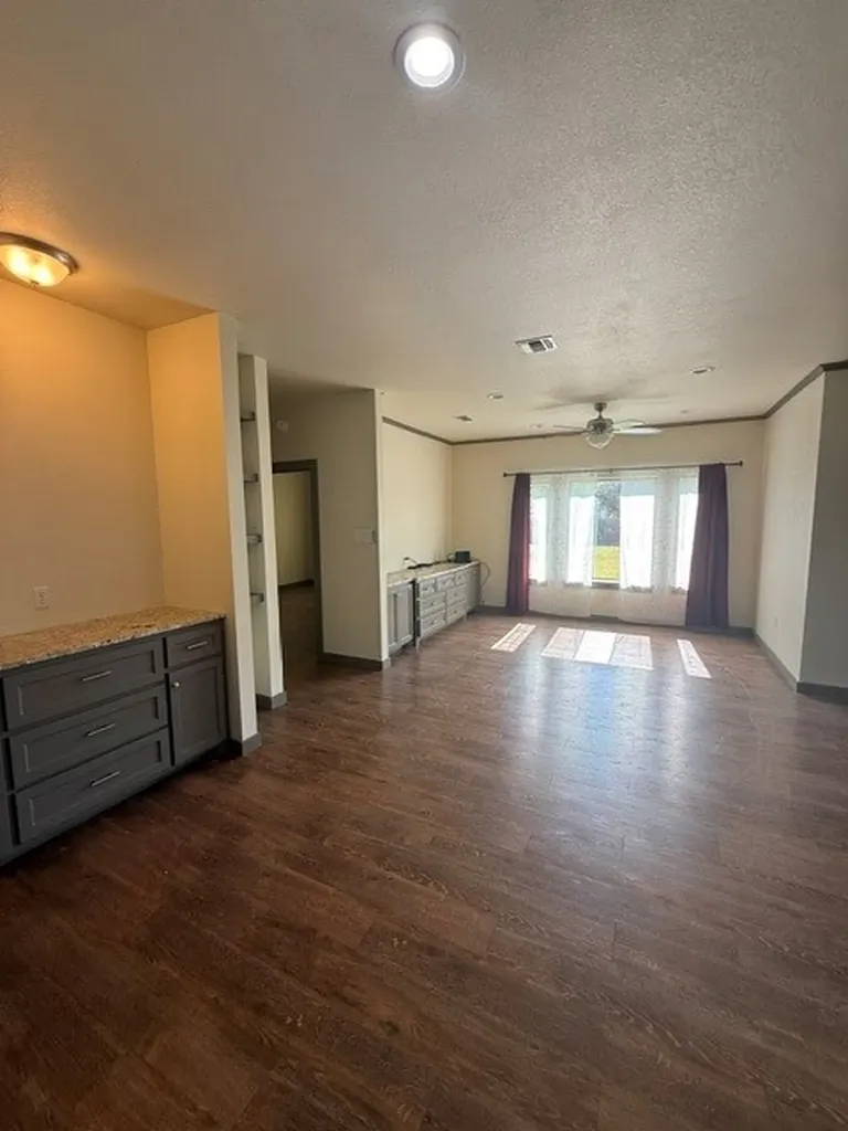 225 Scurry Avenue Tuscola TX 79562