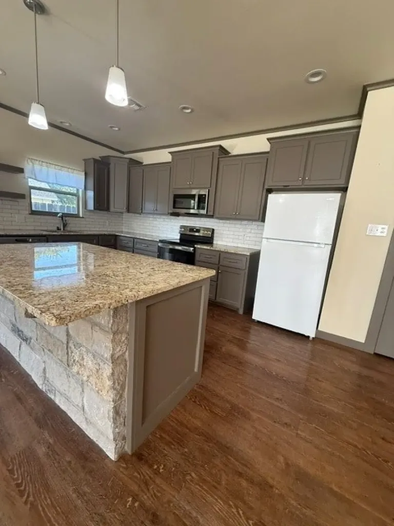 225 Scurry Avenue Tuscola TX 79562
