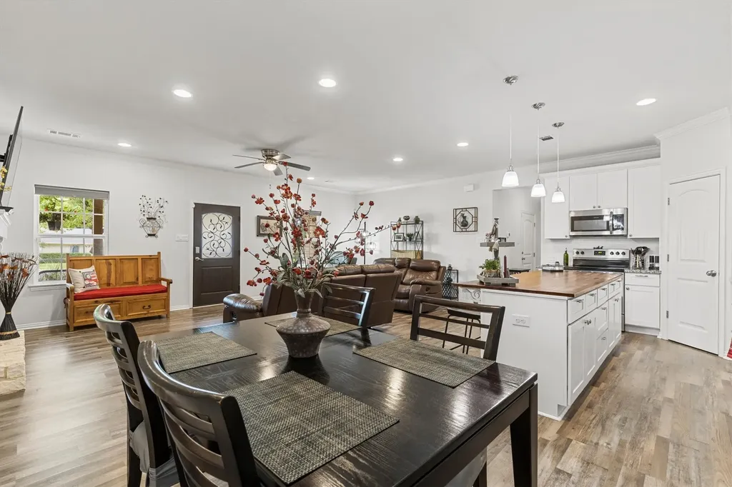 327 Walnut Street Terrell TX 75160