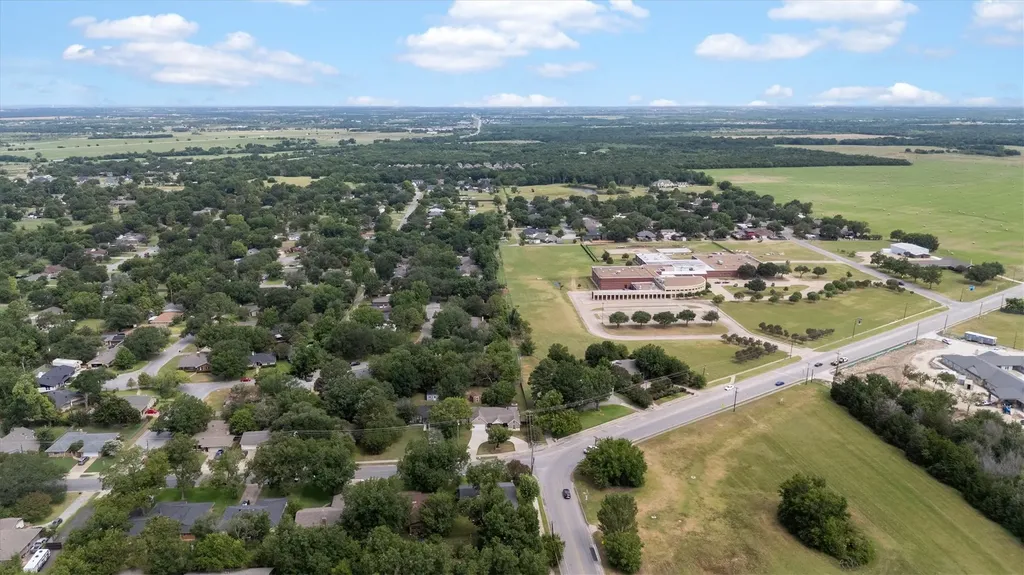 327 Walnut Street Terrell TX 75160