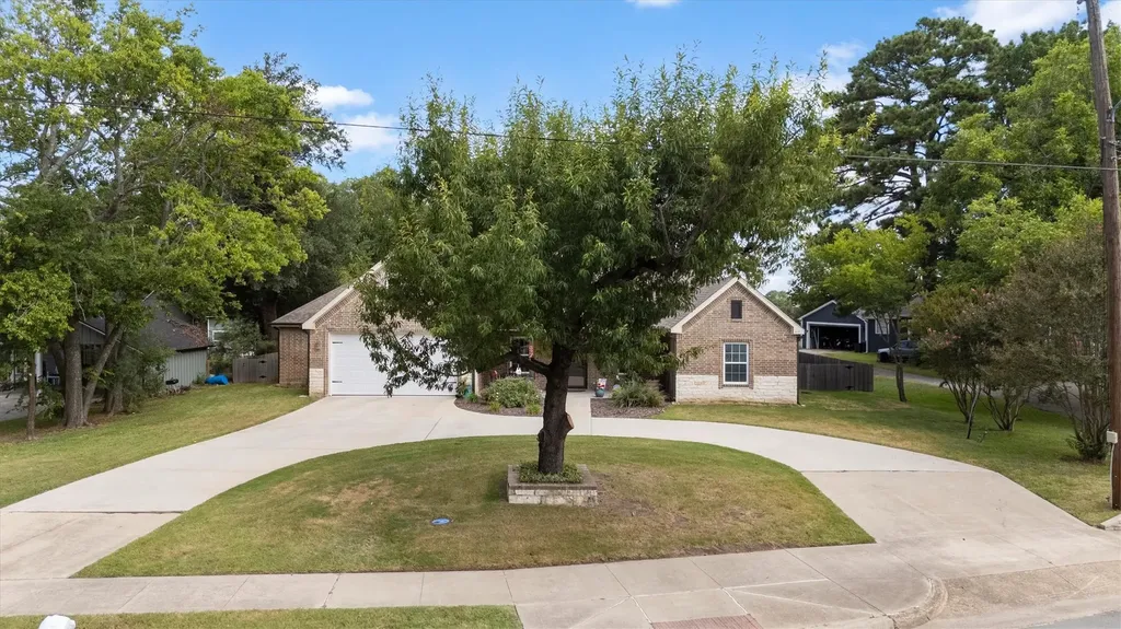 327 Walnut Street Terrell TX 75160
