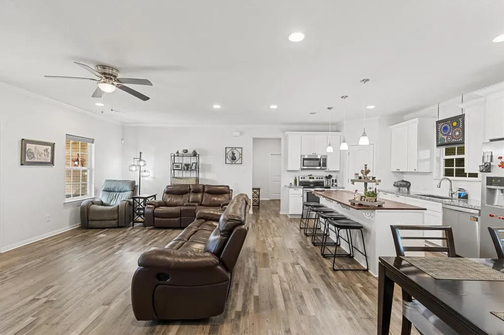 327 Walnut Street Terrell TX 75160