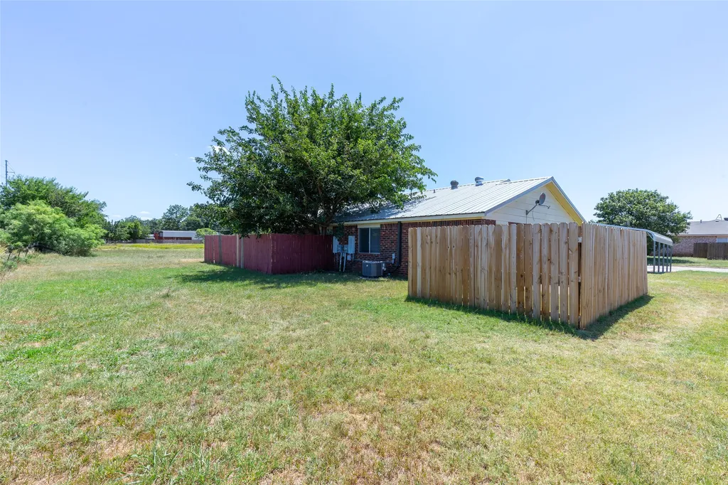 201 & 203 Bluebonnet Drive Winters TX 79567
