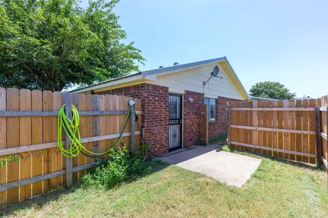 201 & 203 Bluebonnet Drive Winters TX 79567