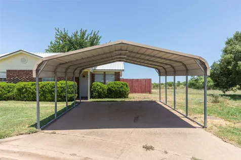 201 & 203 Bluebonnet Drive Winters TX 79567