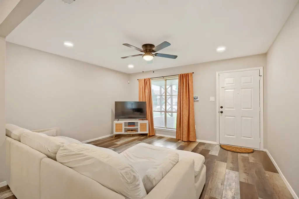 3621 Edgewood Drive Garland TX 75042