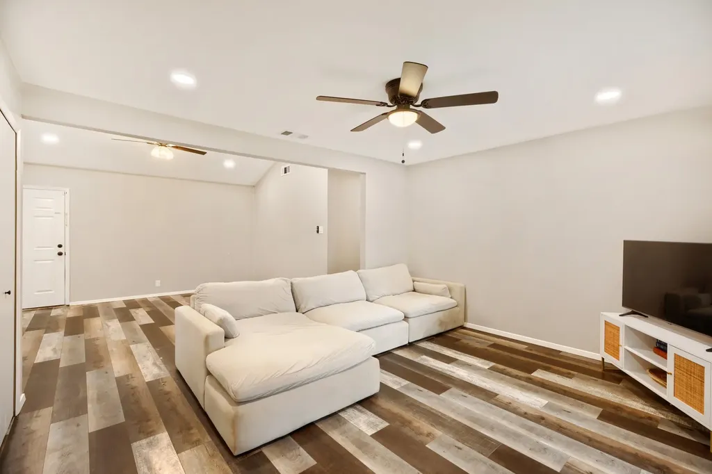 3621 Edgewood Drive Garland TX 75042