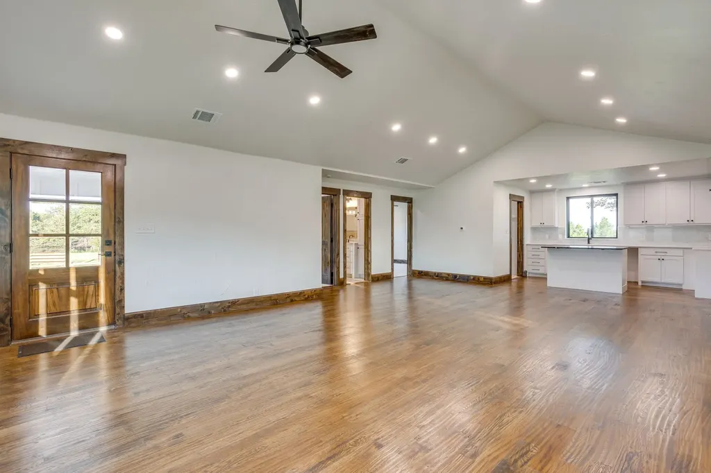 1778 County Road 217 Collinsville TX 76233