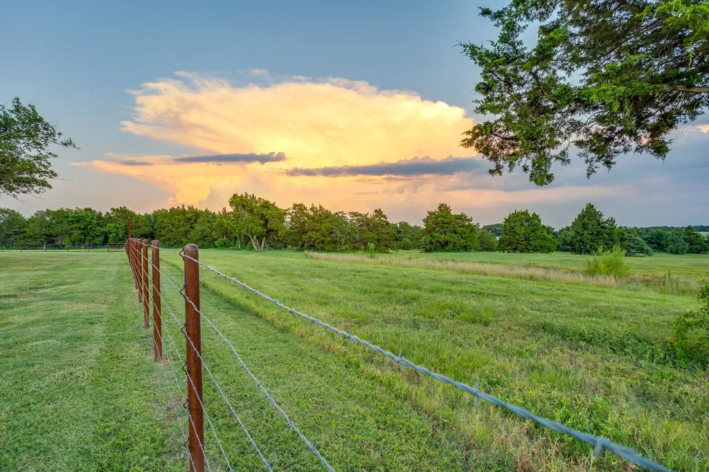 1778 County Road 217 Collinsville TX 76233