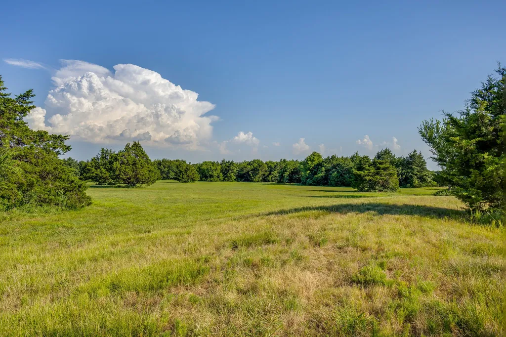 1778 County Road 217 Collinsville TX 76233