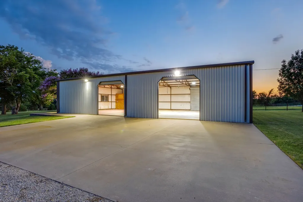 1778 County Road 217 Collinsville TX 76233
