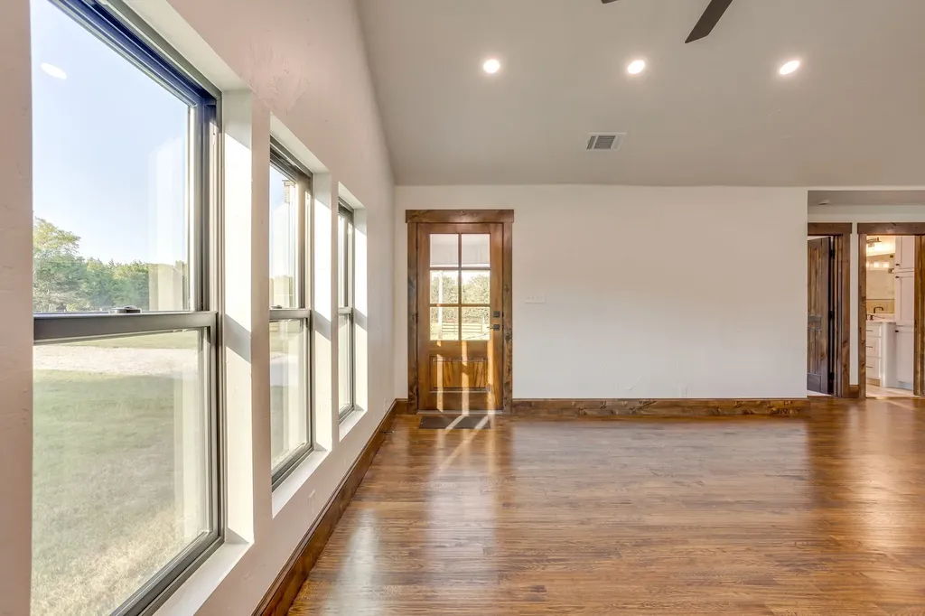 1778 County Road 217 Collinsville TX 76233