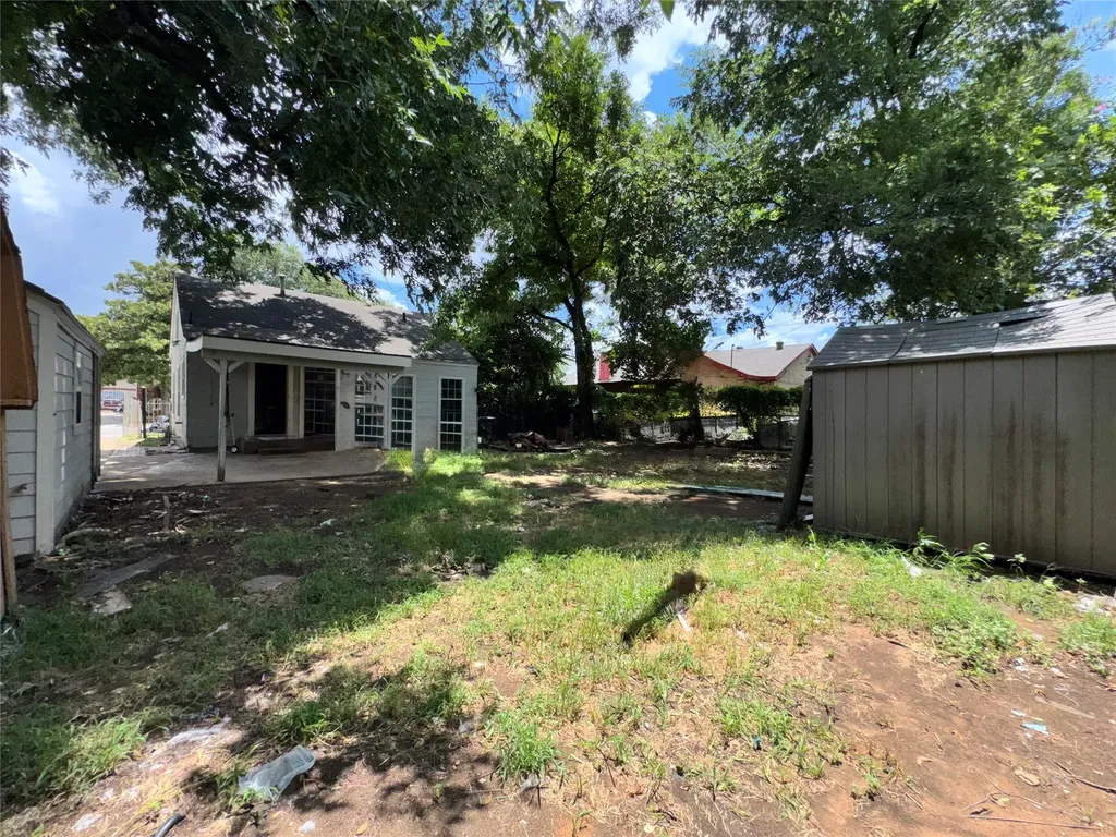 127 Blevins Street Fort Worth TX 76111