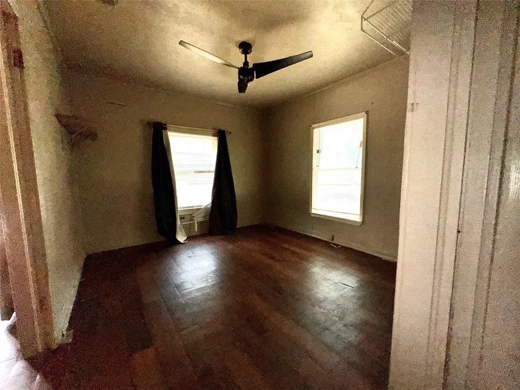 127 Blevins Street Fort Worth TX 76111