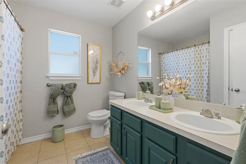 4509 Forest Glen Drive Forest Hill TX 76119