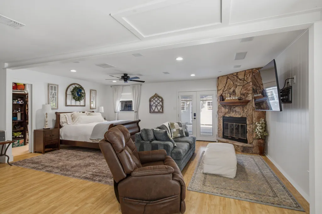 3001 Curry Road Arlington TX 76001