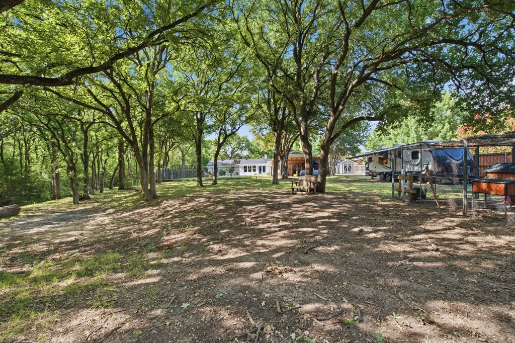 3001 Curry Road Arlington TX 76001