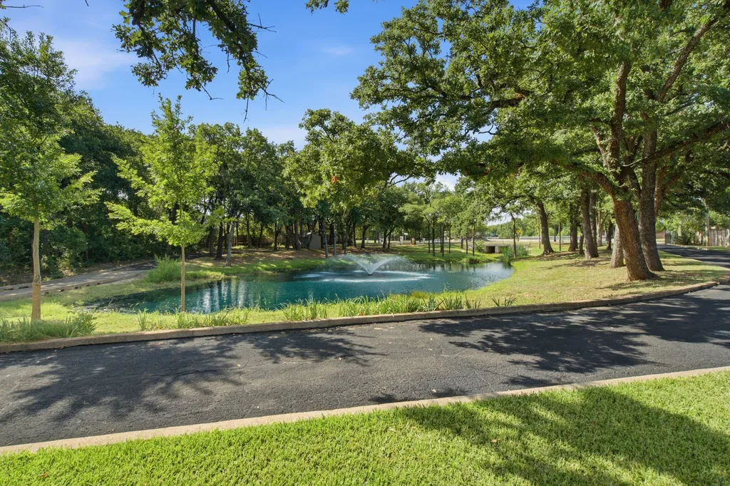 3001 Curry Road Arlington TX 76001