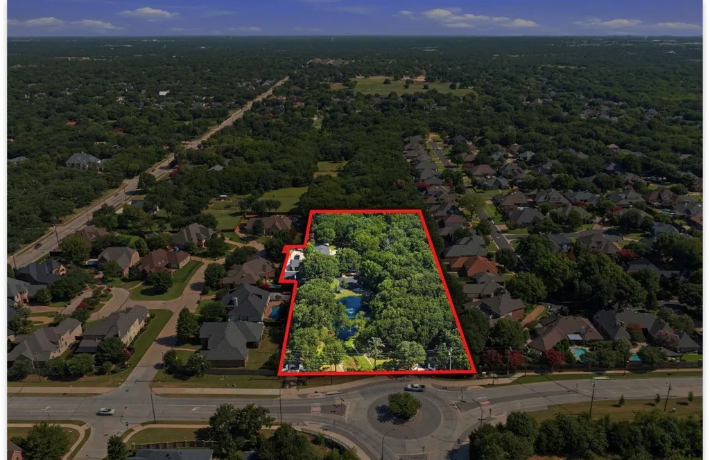 3001 Curry Road Arlington TX 76001