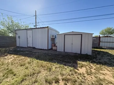 1402 E 42nd Street Odessa TX 79762
