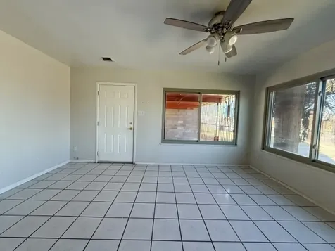 1402 E 42nd Street Odessa TX 79762