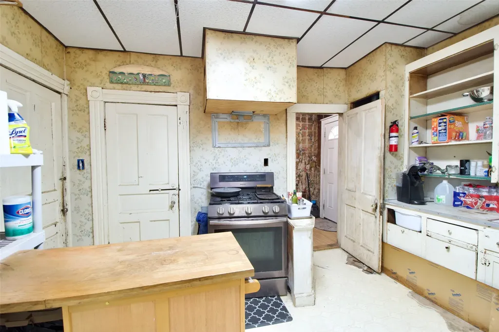 216 Fortune Street Marlin TX 76661