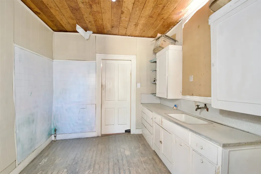 216 Fortune Street Marlin TX 76661