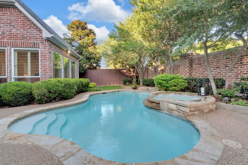 5048 Castle Creek Lane Plano TX 75093