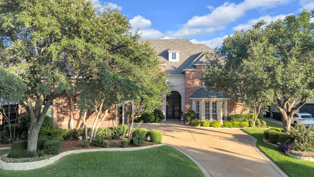5048 Castle Creek Lane Plano TX 75093