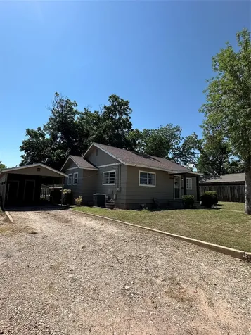 607 Fannin Street Winters TX 79567