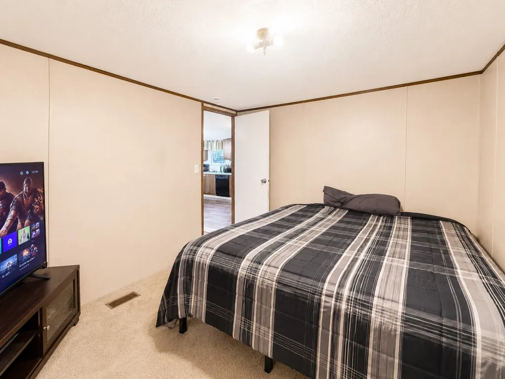 8883 County Road 2075 Powell TX 75153