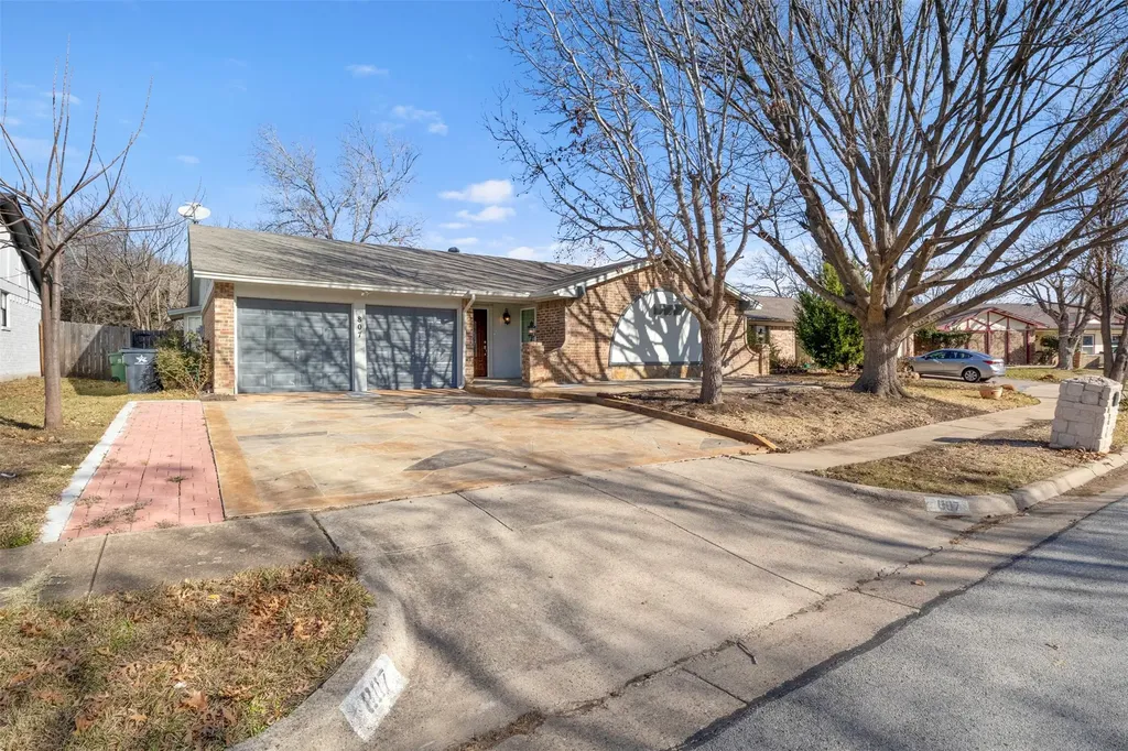 807 Salem Drive Arlington TX 76014