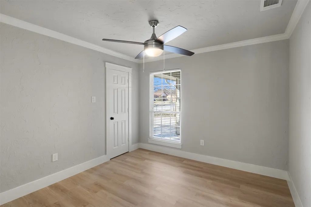 807 Salem Drive Arlington TX 76014