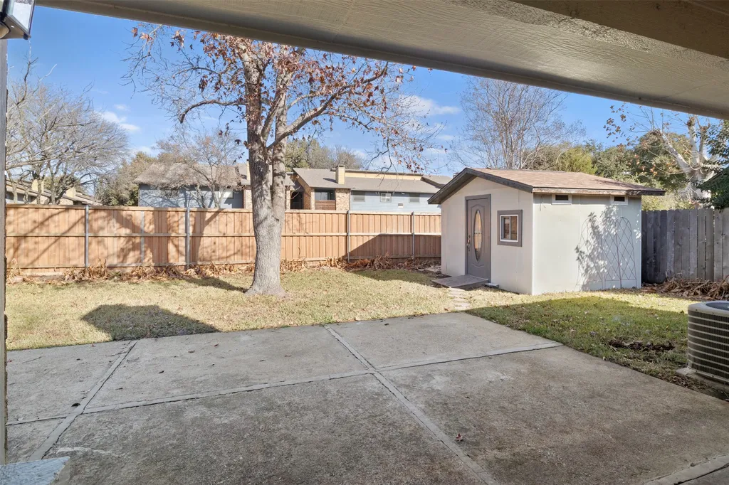 807 Salem Drive Arlington TX 76014