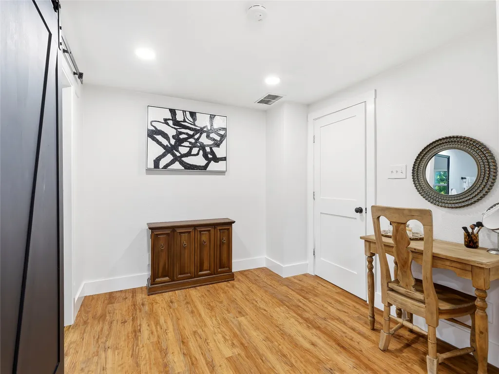 109 Oaktree Drive Highland Village TX 75077
