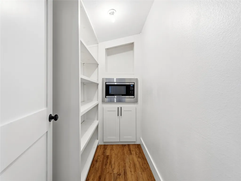 109 Oaktree Drive Highland Village TX 75077