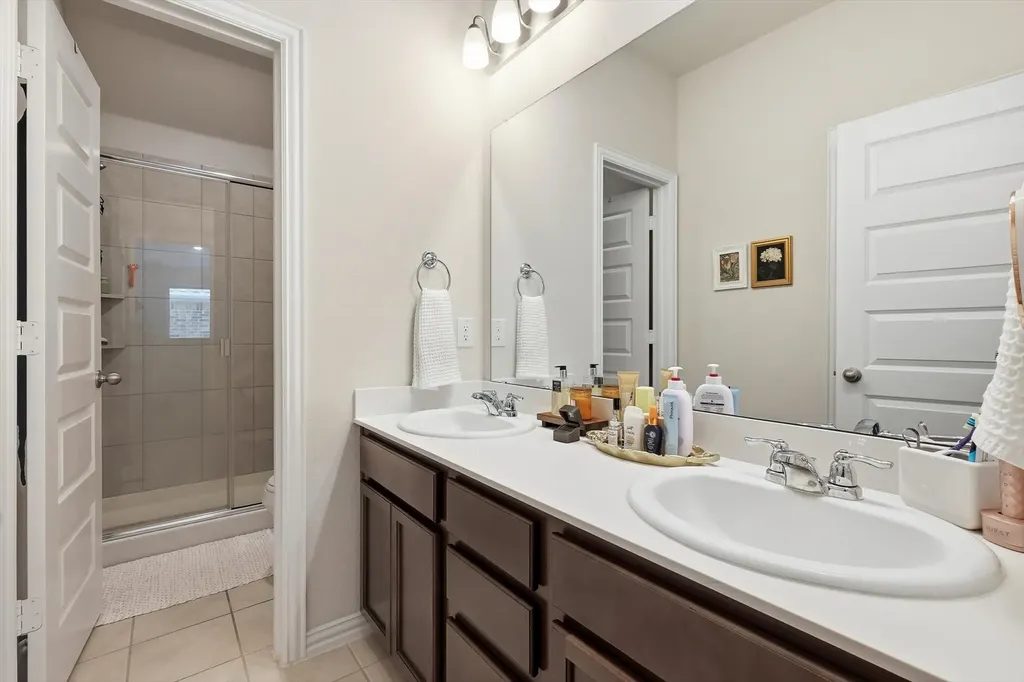 1261 Western Yarrow Avenue Justin TX 76247