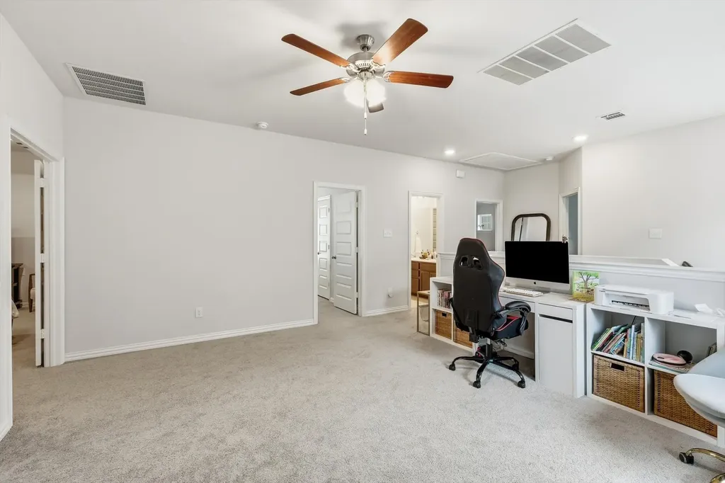 1261 Western Yarrow Avenue Justin TX 76247