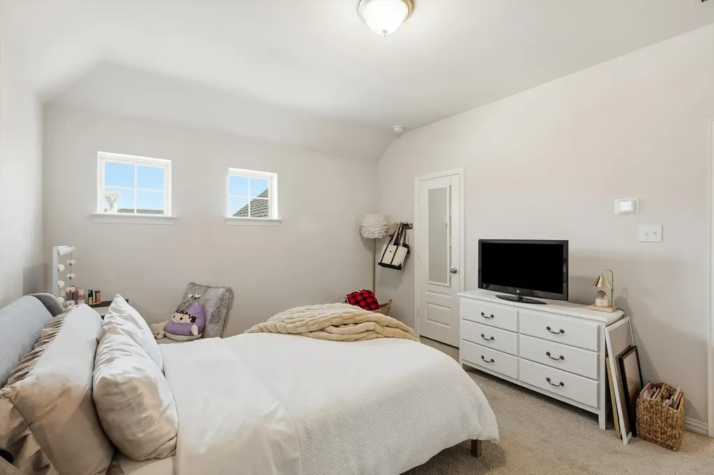 1261 Western Yarrow Avenue Justin TX 76247