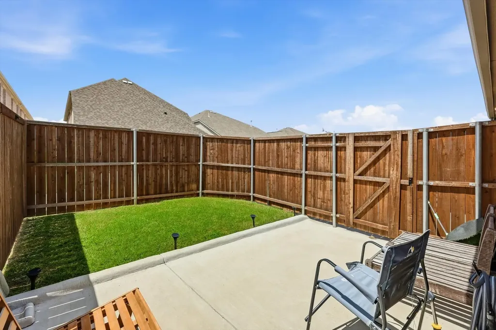 1261 Western Yarrow Avenue Justin TX 76247