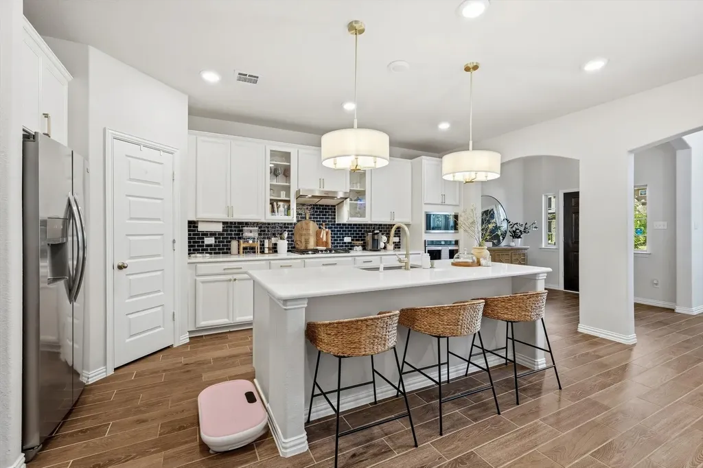 1261 Western Yarrow Avenue Justin TX 76247